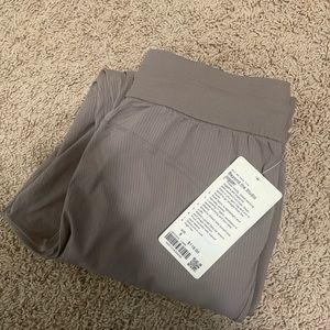 Lululemon Beyond the studio jogger, size 8, Lunar Rock, LNRR